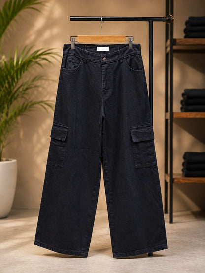 Relaxed Fit Cargo Pants (Black)